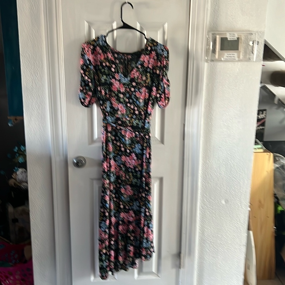 Women’s dress